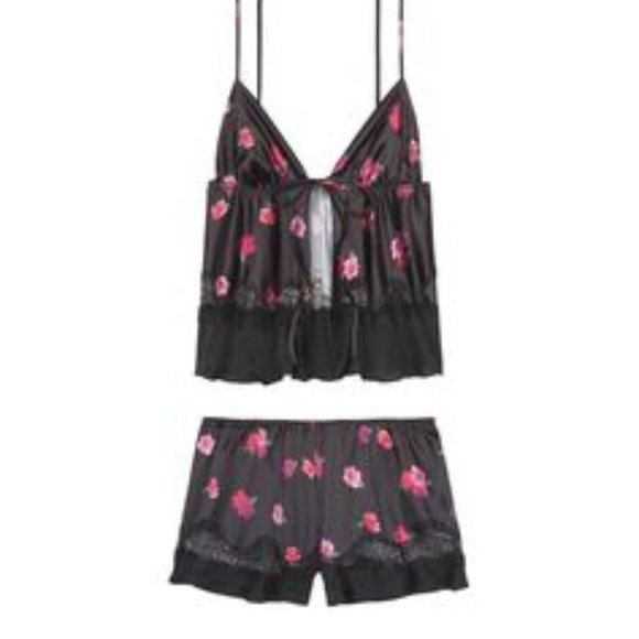 PJ set 2 piece PJ Set Victoria's Secret - black floral M - Picture 1 of 3